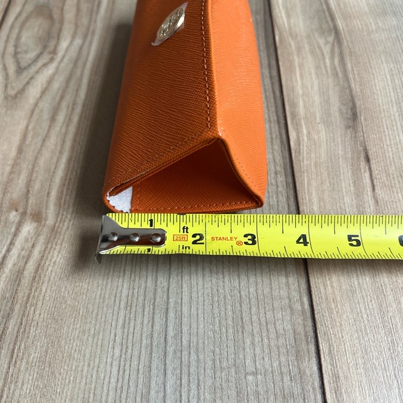 Tory Burch Eyeglasses Case - Picture 9 of 10